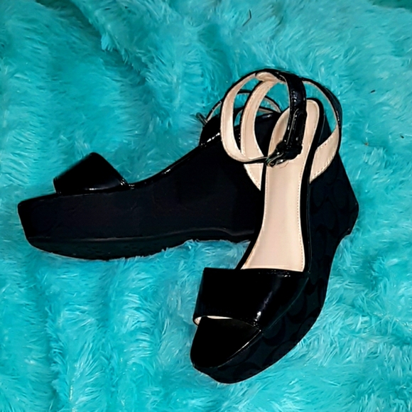 COACH Sandals - Picture 2 of 7